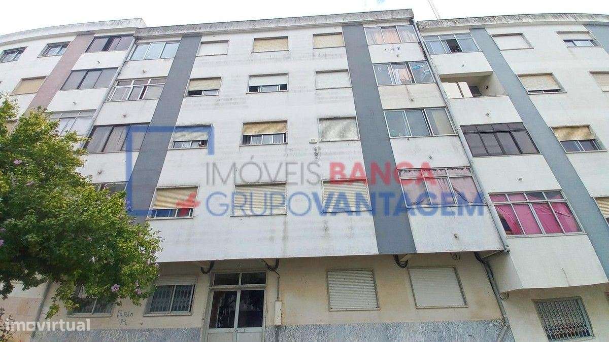 IMÓVEL T3 PARA VENDA - Grande imagem: 3/13