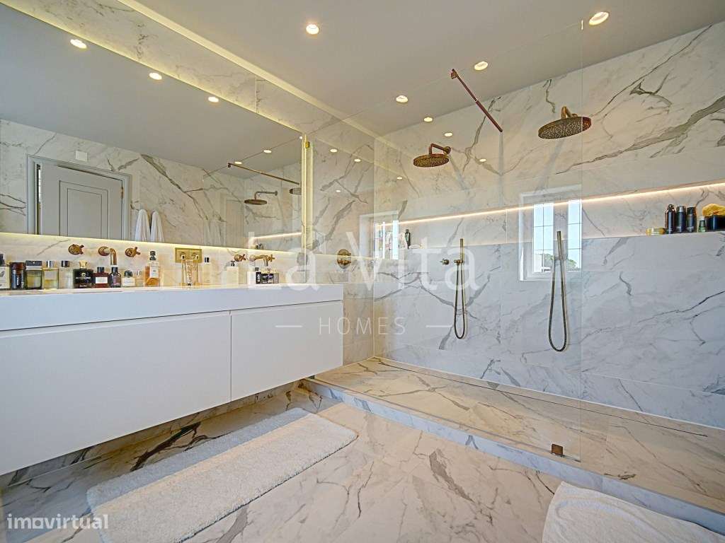 Apartamento T4 Duplex, em condomínio exclusivo no centro do Estoril.-29