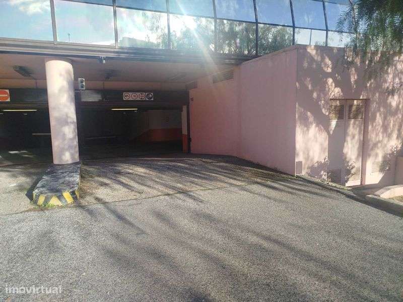 Lugar de Garagem Segurança 24H no Green Park – Lisboa - Grande imagem: 4/6