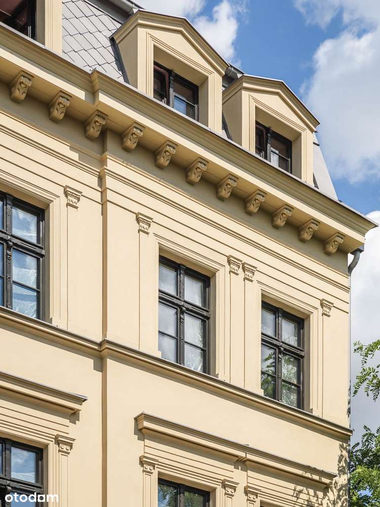 Lokal z bezpośrednim wejściem z ulicy w zrewitalizowanej kamienicy-6