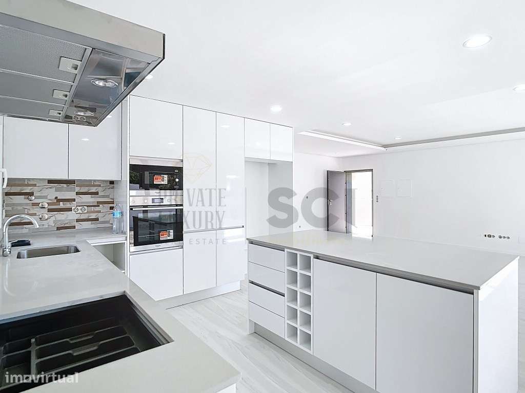 Moradia Térrea independente T3+1 em Fernão Ferro, boas áreas-6