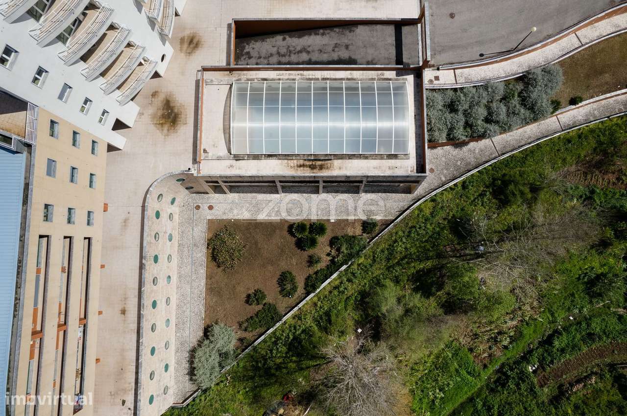 Apartamento T3 com varanda e vista de mar no L Towers em Paço de Ar...-21