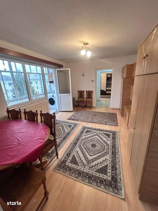 Vanzare-Apartament cu 2 camere, cu suprafata de 48,4 mp utili. - Imagine principală: 4/10