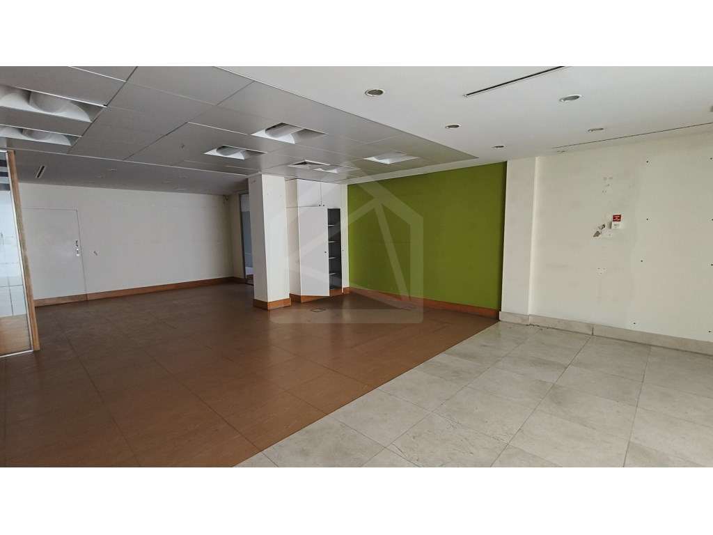 Loja em Cortegaça - Grande imagem: 5/23