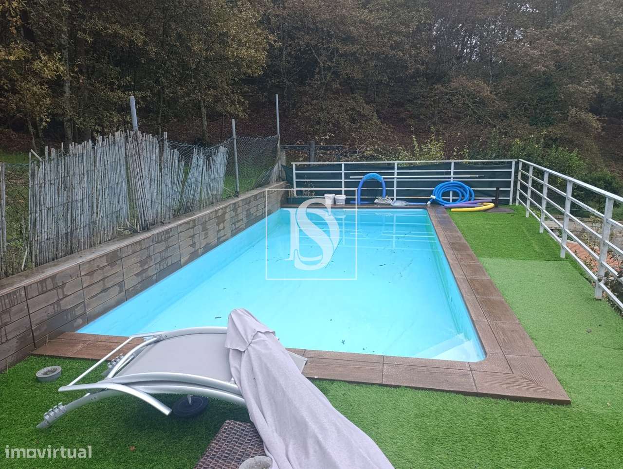 Moradia em Banda T3 em Aldão-5