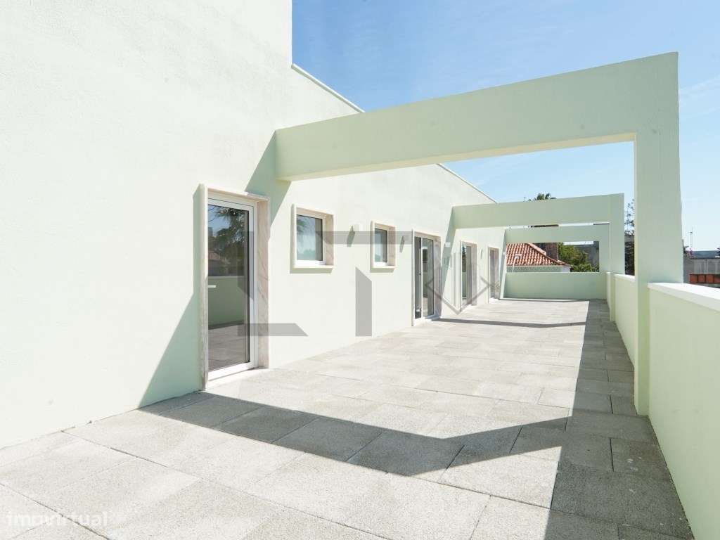 Prédio com Licença de Serviços para Arrendamento em Alfragide, Lisboa-29