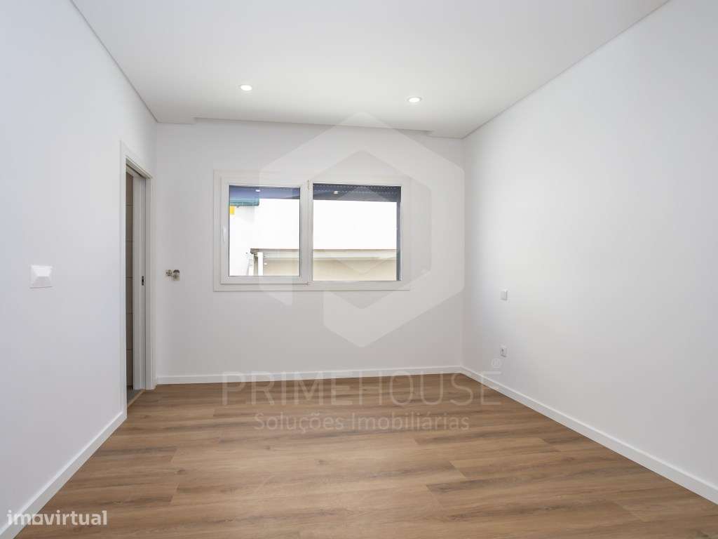 Moradia com 3 suites, garagem e piscina na Av. de Negreiros - Quint...-20