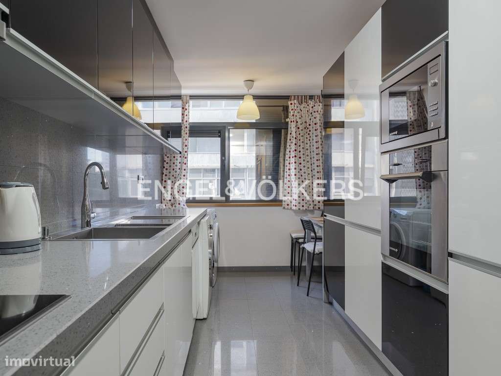 T2 com estacionamento em Entrecampos - Grande imagem: 2/31