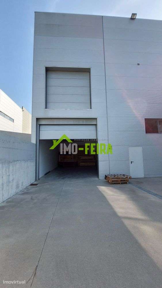 Pavilhão industrial , Fiães-23