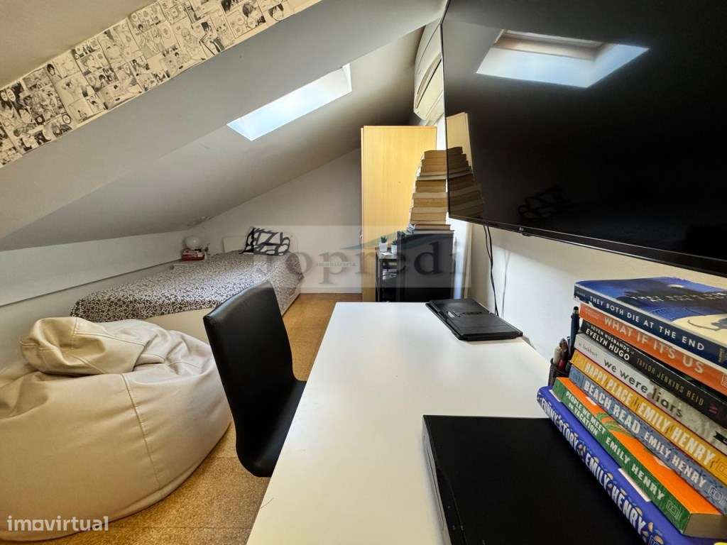 Apartamento Duplex T3+1 em Condomínio Fechado com piscina.-14