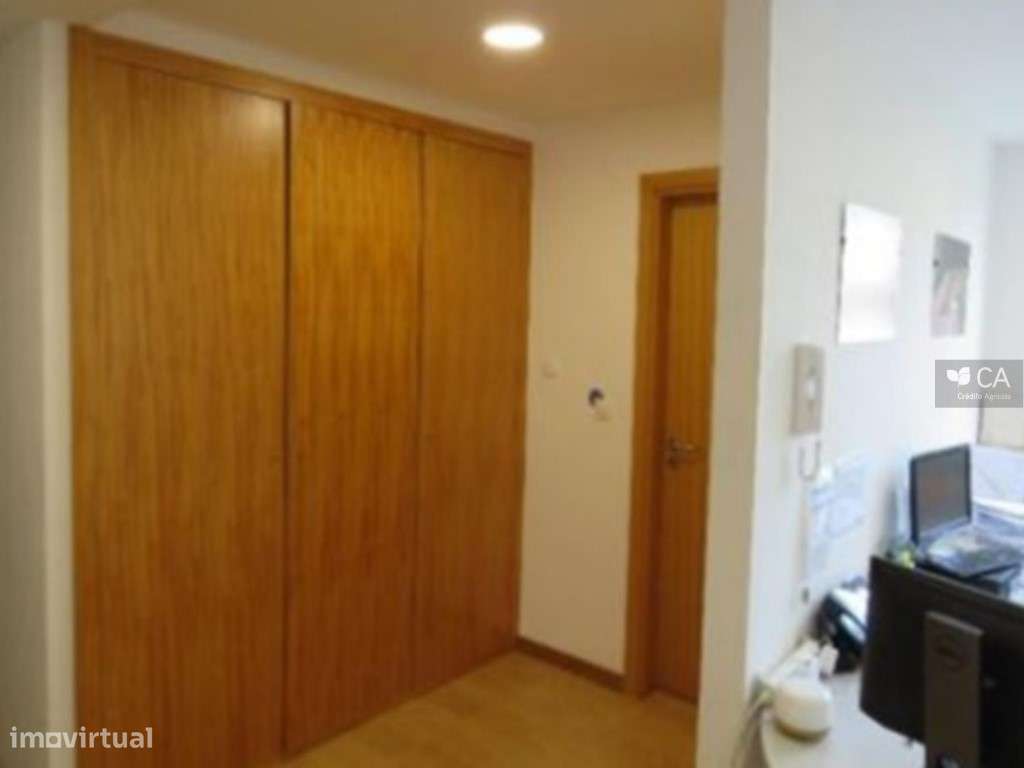 Escritório com 105,7m² situado a 4Km do centro da cidade de Angra d... - Grande imagem: 3/6