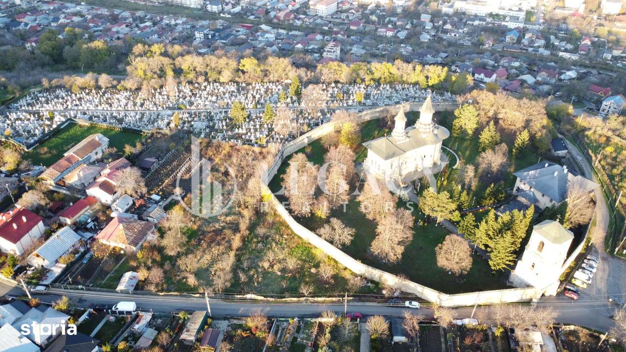 Teren intravilan lângă Mănăstirea Galata – Pret excelent, PUZ în curs-1