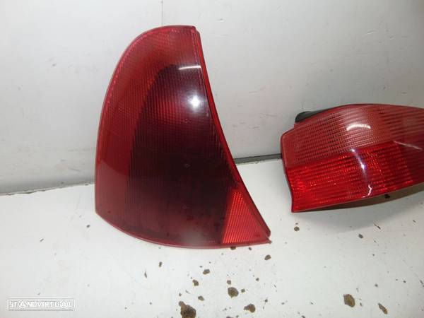 Farolins Renault Clio/ Peugeot 106/ Peugeot 206 - 2