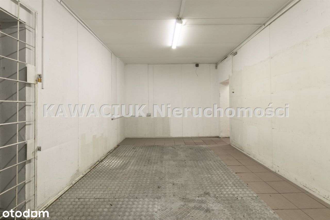 Dom wolnostojący zaadoptowany na cele usługowe-9