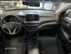 Hyundai Tucson 2.0 CRDI 4WD 8AT Premium - 19