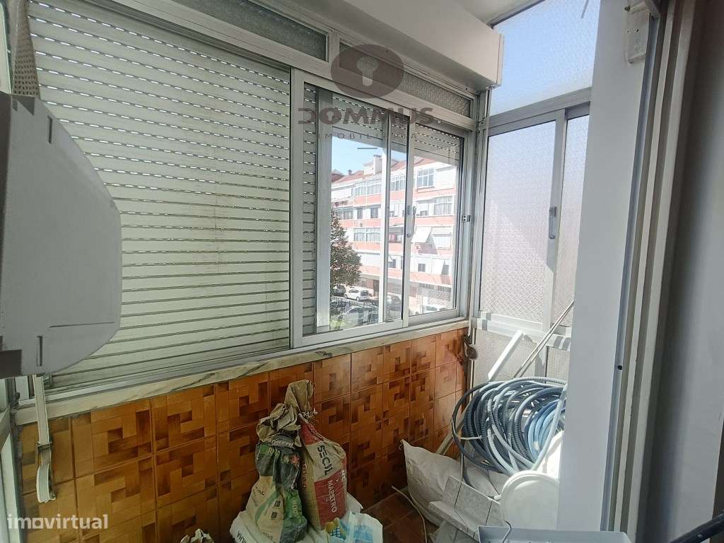 Apartamento T3 na Damaia totalmente Remodelado-24