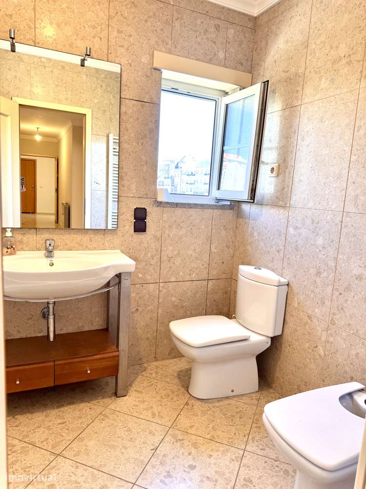 T4 Jardins das Artes, varandas e 2 garagens-13