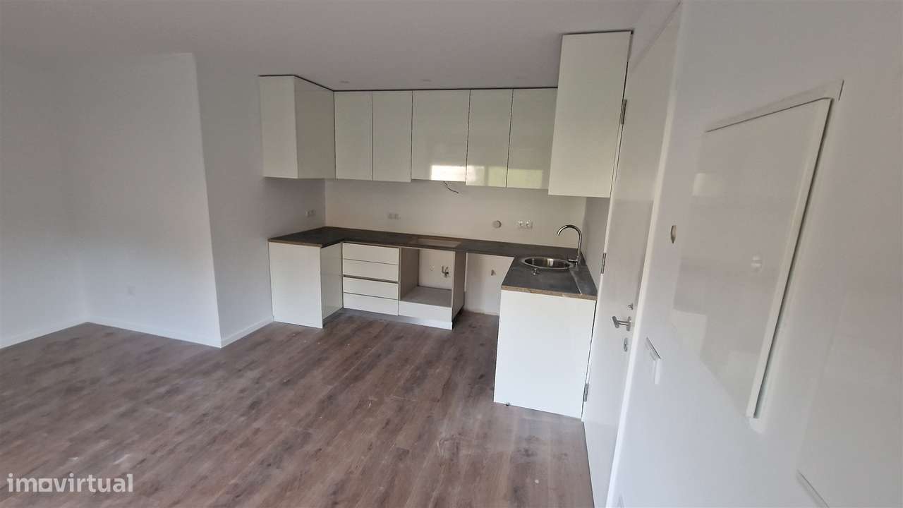 ARRENDAMENTO - Apartamento T1 NOVO em Serzedelo. - Grande imagem: 4/9