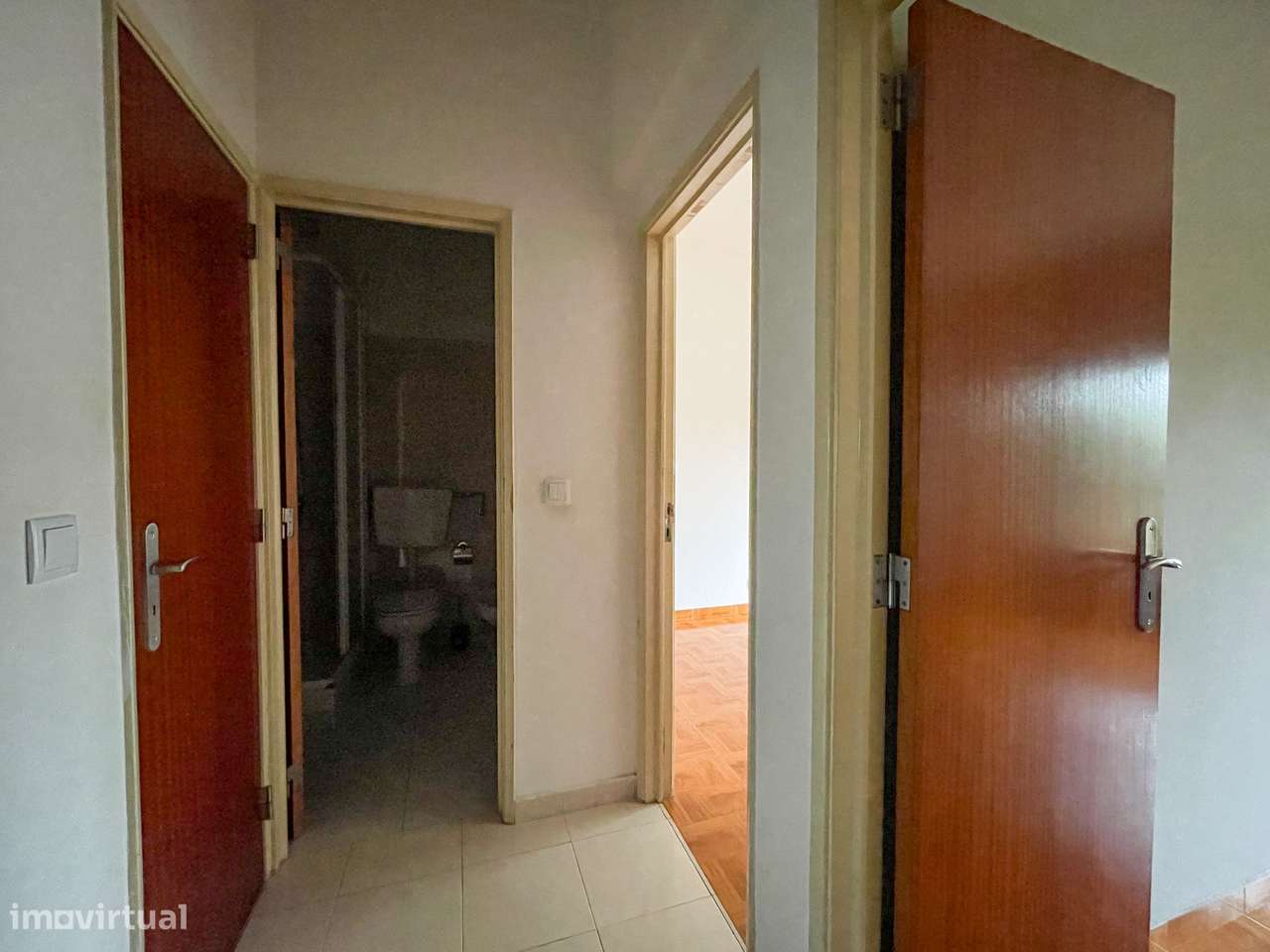 Prédio com 8 T2 (7 devolutos) + Sótão - Póvoa de Santa Iria-15