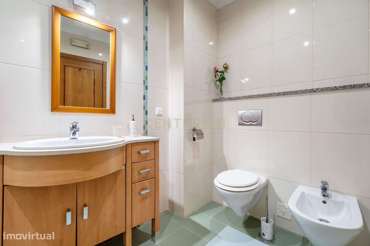 Moradia T4 | Faro | Garagem | Zona Exterior-16