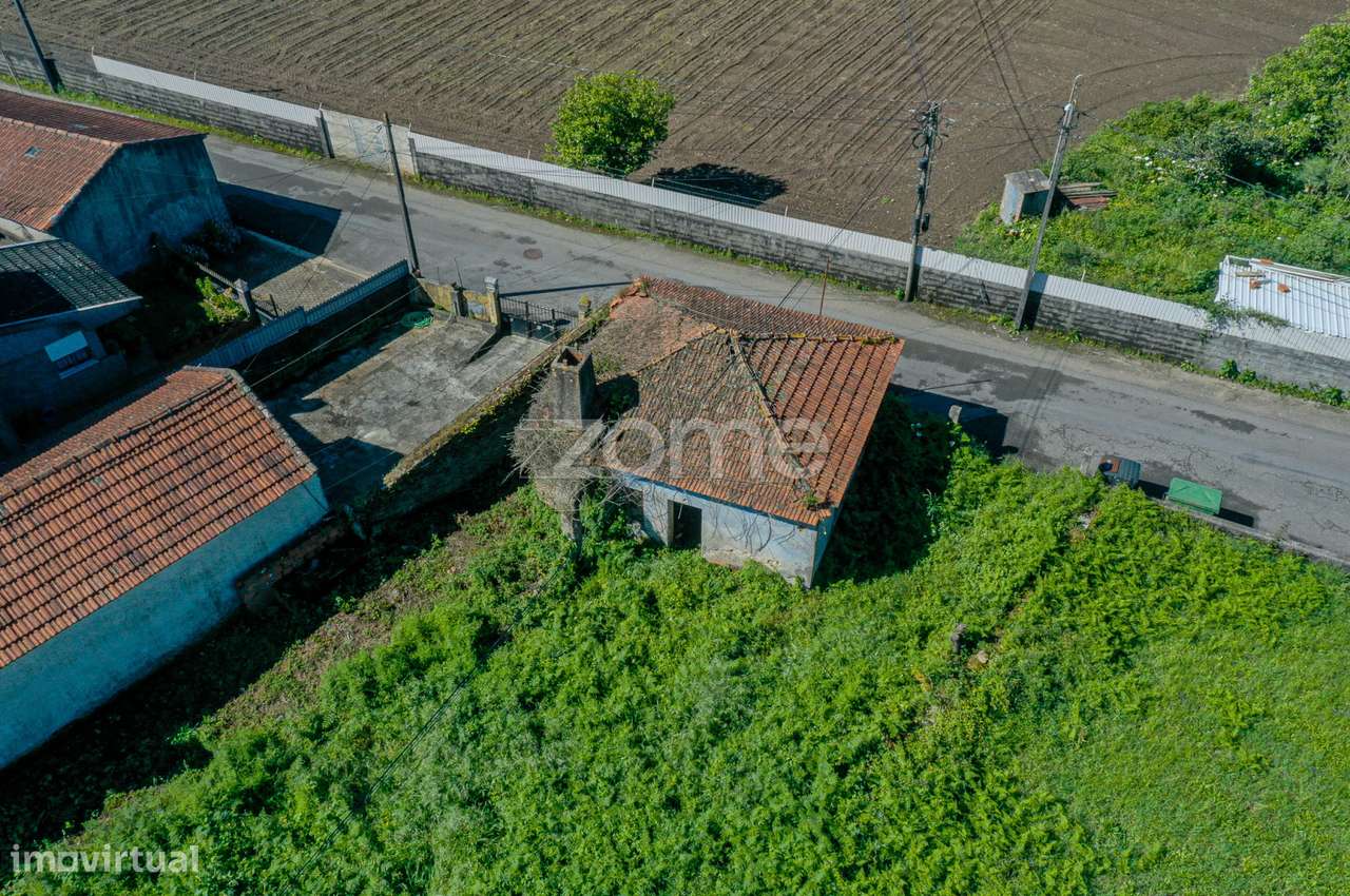 Moradia com terreno para Reconstrução em Arada – Ovar - Grande imagem: 4/9