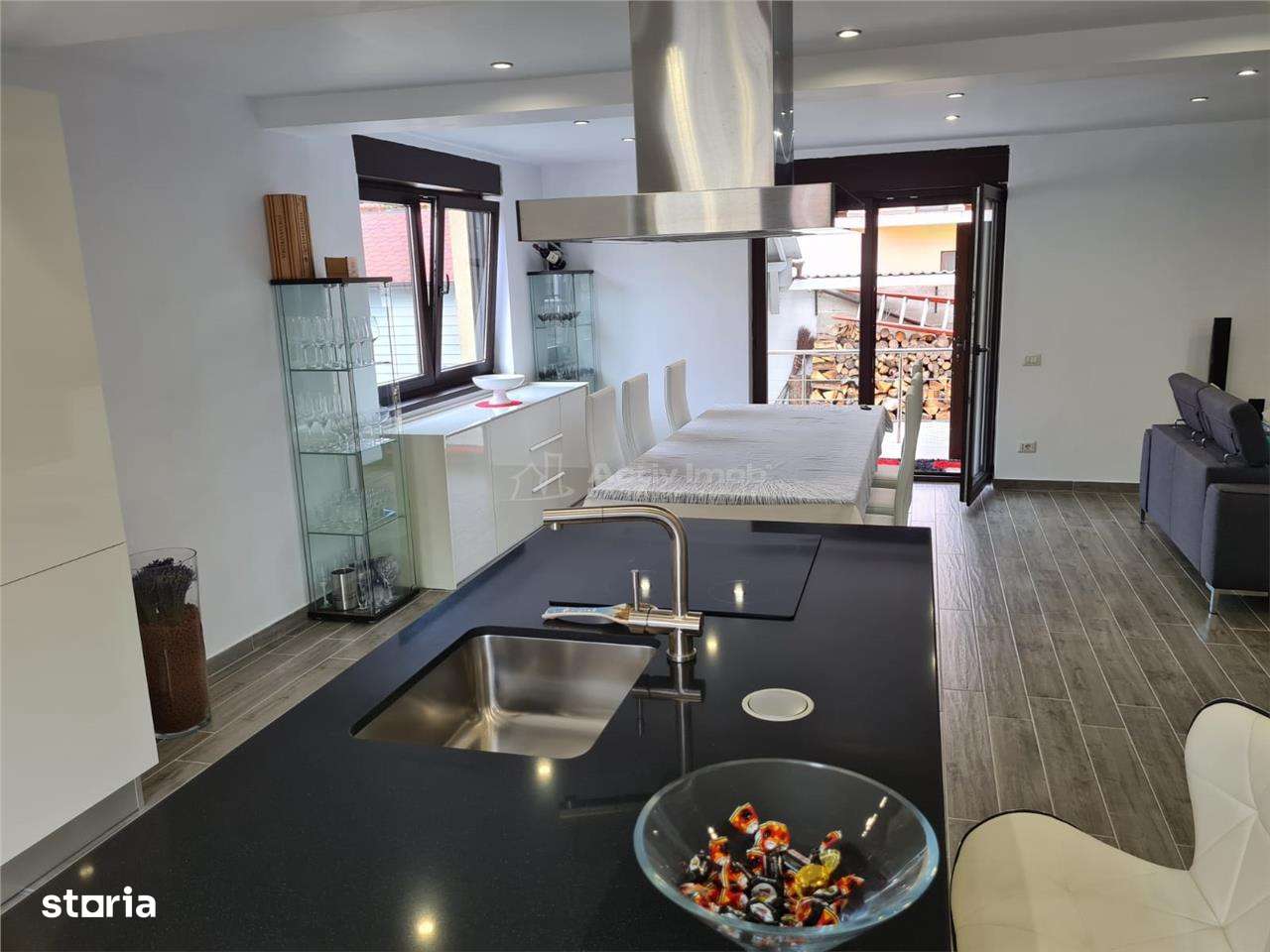 Casa ultramoderna de vanzare in Talmaciu - Imagine principală: 2/20