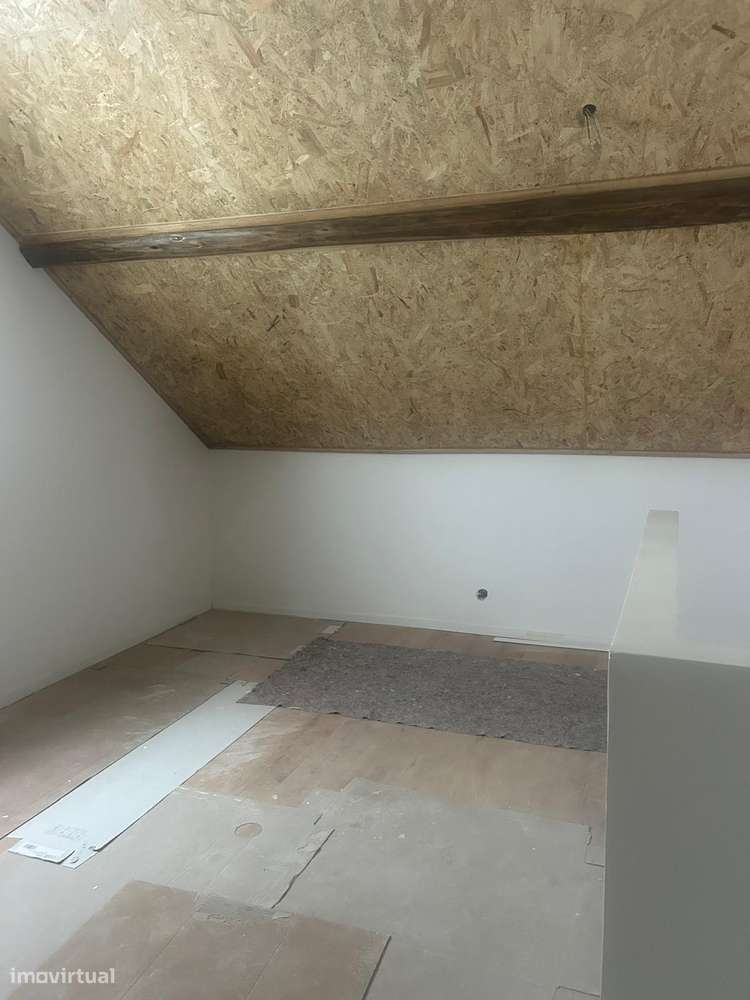 T0 em Alenquer - Grande imagem: 2/4