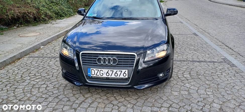 Audi A3 1.6 TDI Sportback DPF Ambiente - 1