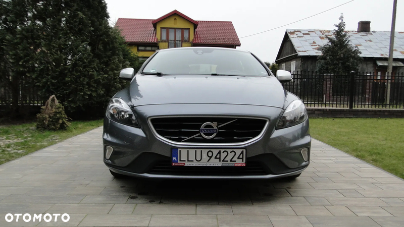 Volvo V40 D2 Drive-E R-Design Momentum - 2