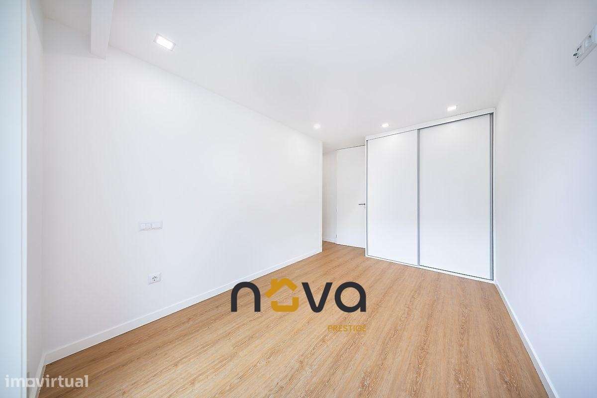 Moradia T3 em primeira linha de mar-7