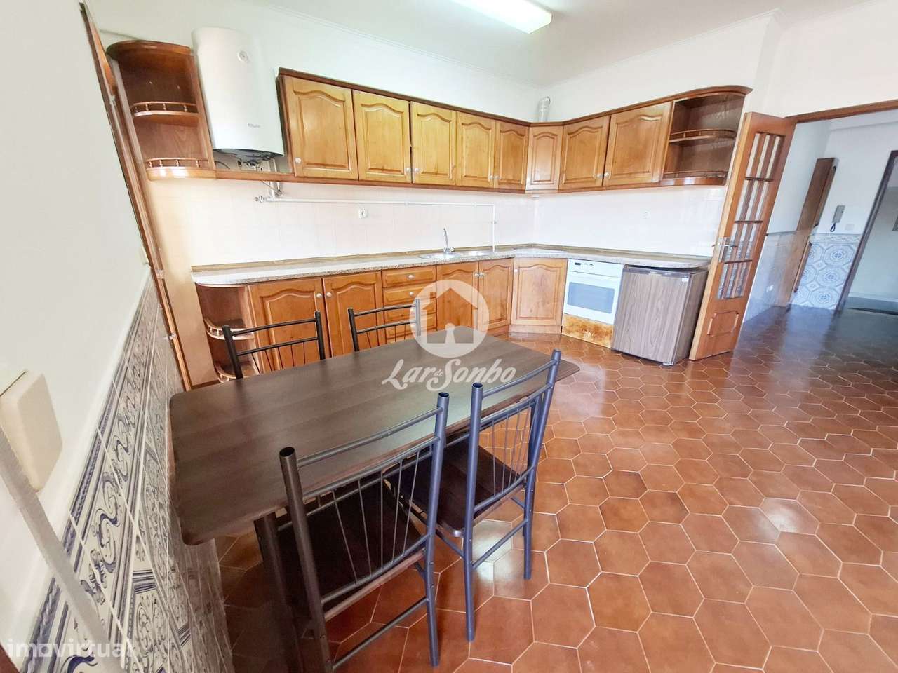 Apartamento T1 com terraço de 50m2 a 500m da praia da Amorosa, Vian... - Grande imagem: 3/10