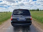 Chrysler Town & Country 3.6 Limited - 34