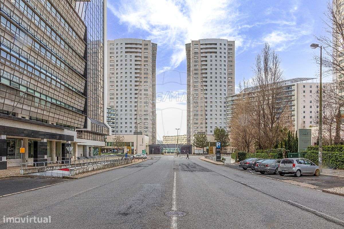 Apartamento T1 para arrendamento - Grande imagem: 2/23