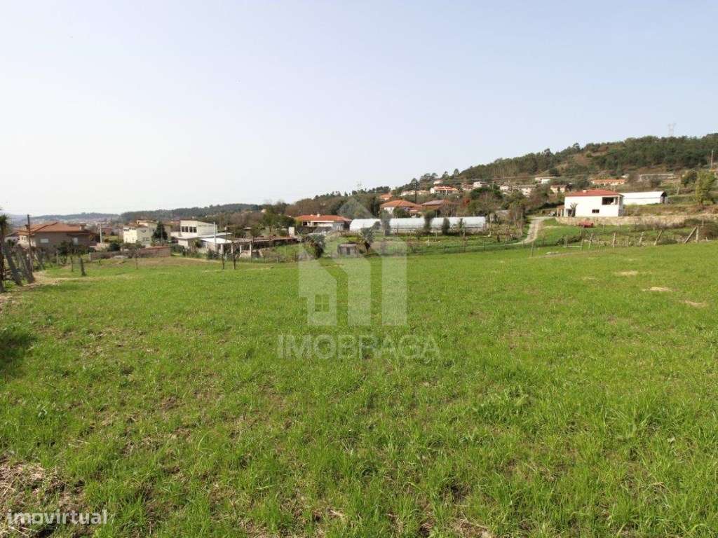 Venda Terreno com possibilidade de Lotear, em S. Mamede (Este), Braga-18