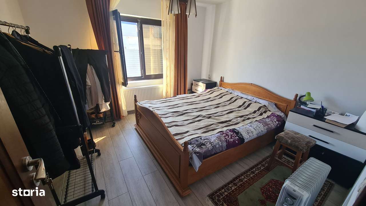 Casă de vânzare în Curtea de Argeș, cartier Marina. - Imagine principală: 4/17