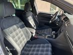 VW Golf 2.0 TDI GTD DSG - 25