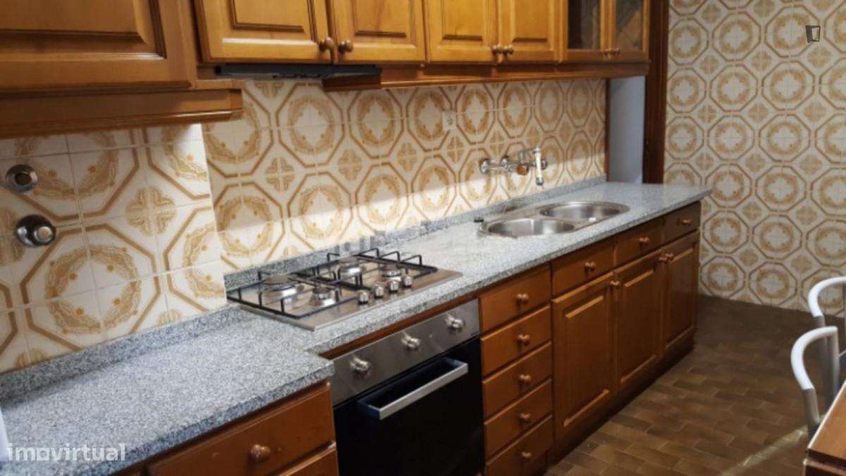 Quarto - localizado em Sé de Braga e São Lázaro Braga - Grande imagem: 3/4