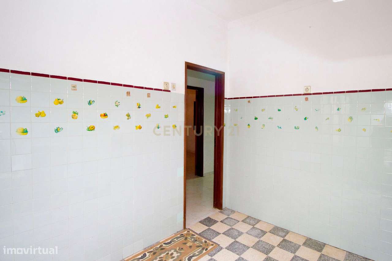 Moradia T2 para Remodelação nas Pontes-7