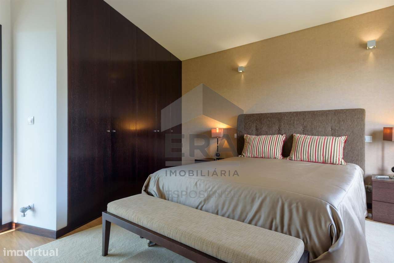 Moradia Isolada T3, Vila Cova-23