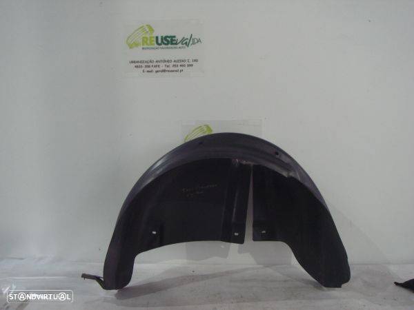 Cave De Roda Tr Esq Volkswagen Polo (9N_) - 1