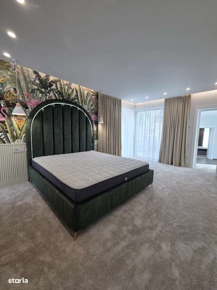 Vilă cu arhitectură futuristă și design avangardist la Cheie-12