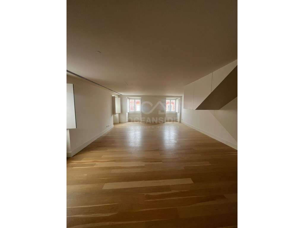 Apartamento T3 Duplex, no Palácio Ficalho - Grande imagem: 2/12