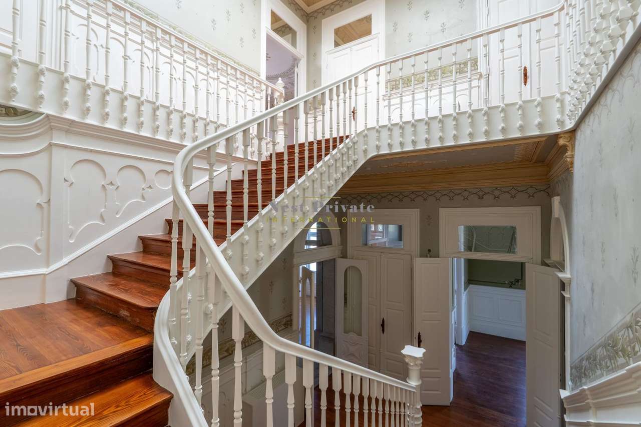 Palacete à venda na Rua de Álvares Cabral-15