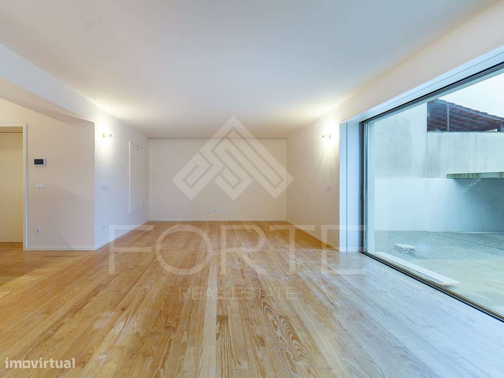 T3 com Piscina em Plena Cidade de São João da Madeira - Grande imagem: 5/40