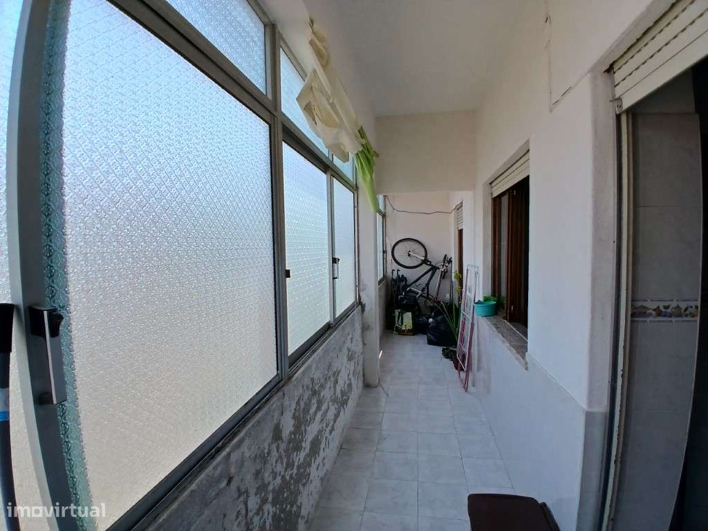 ** T2 com potencial para T3 | Avenida Infante D. Henrique | Setúbal**-29
