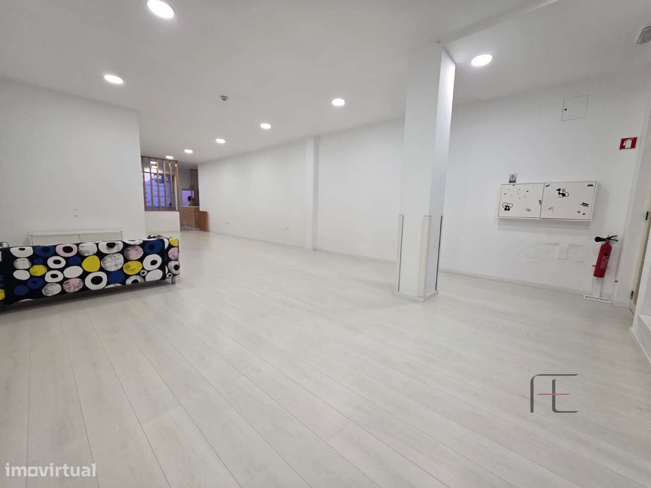 Loja  Venda em Rio Tinto,Gondomar-8