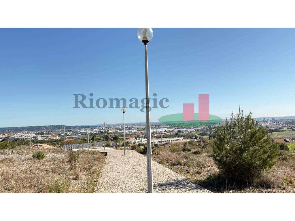 Lote com viabilidade de construção em Alenquer***RIOMAGIC*** - Grande imagem: 3/18