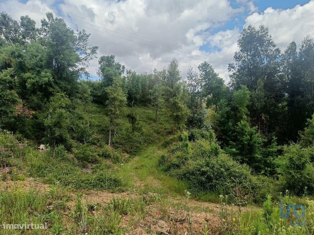 Terreno para construção em Leiria de 967,00 m2