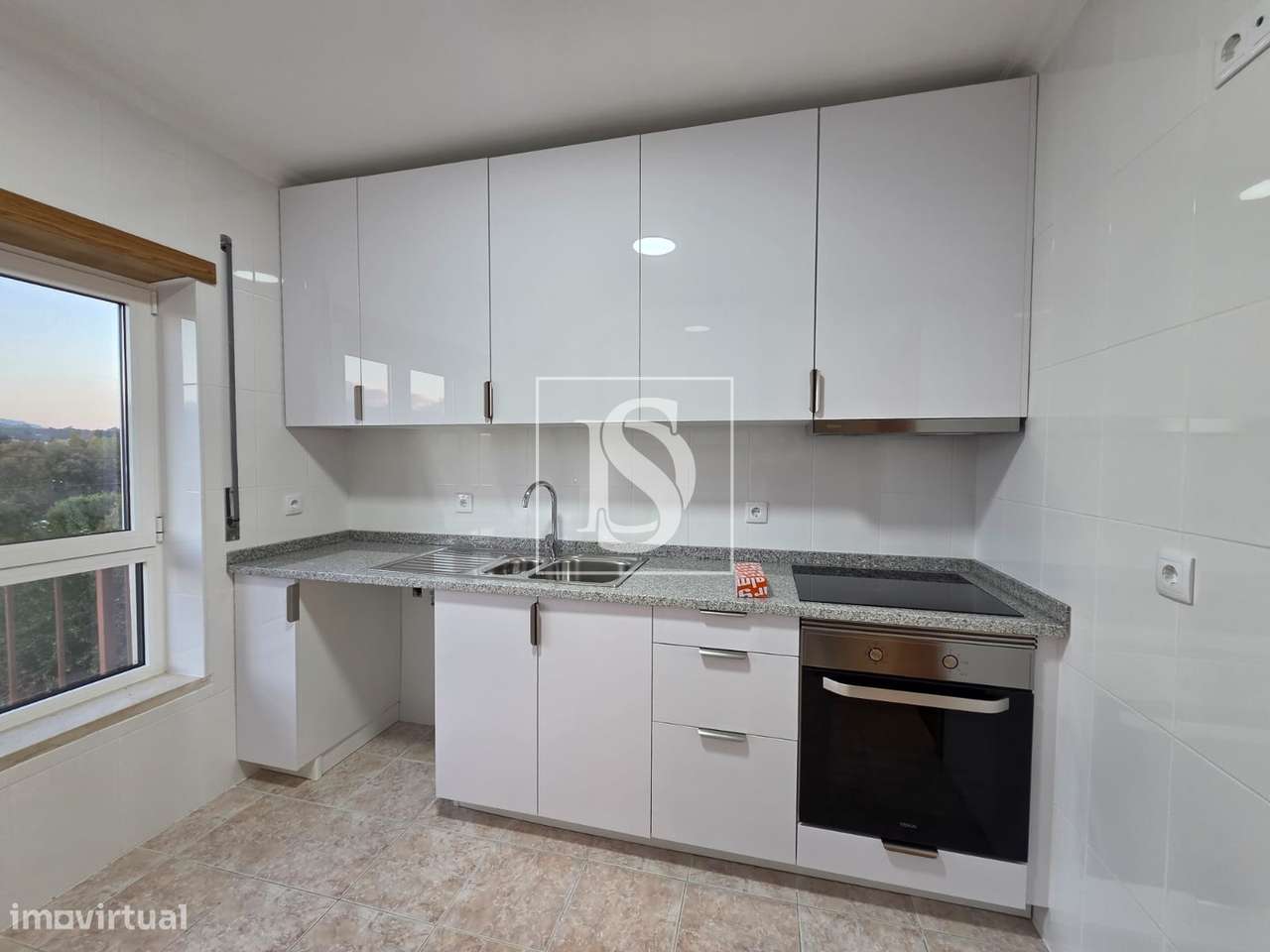 Apartamento T3 no centro de Tondela - Grande imagem: 4/19