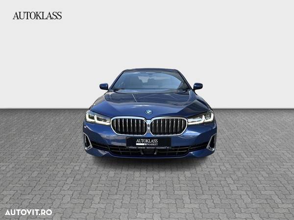 BMW Seria 5 530i MHEV - 8